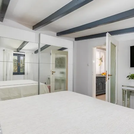 Kuca Za Odmor Silvano Holiday home *