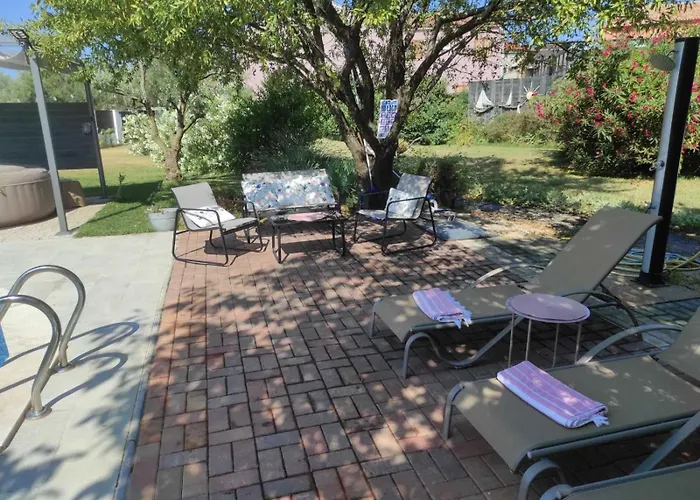 Kuca Za Odmor Silvano 펜션 *