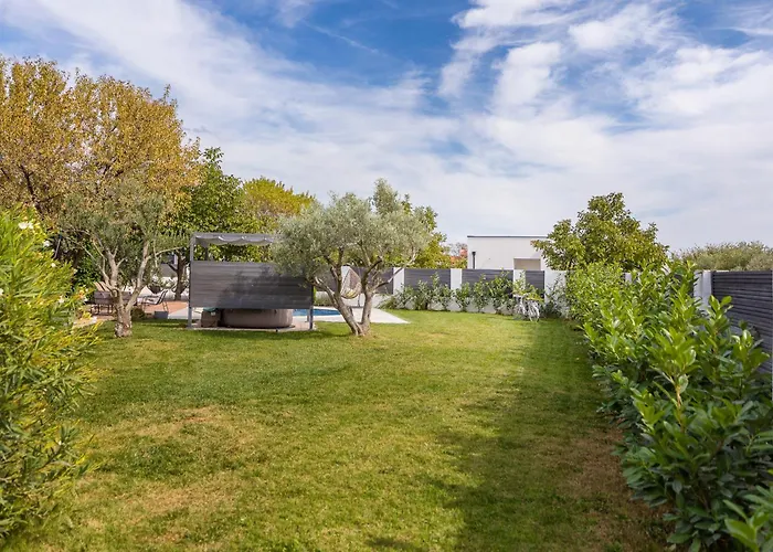 펜션 Kuca Za Odmor Silvano 보드냔